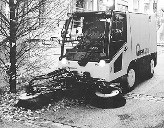 多功能扫路车即将亮相街头 现代城市环卫新篇章